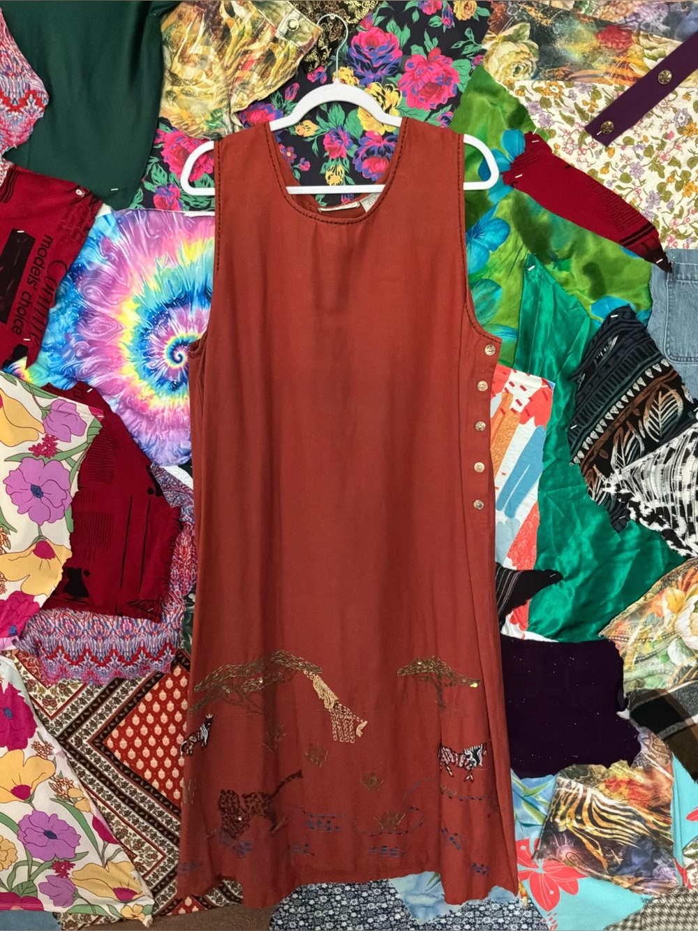 Rust Red Sleeveless Shift Dress with Subtle Print